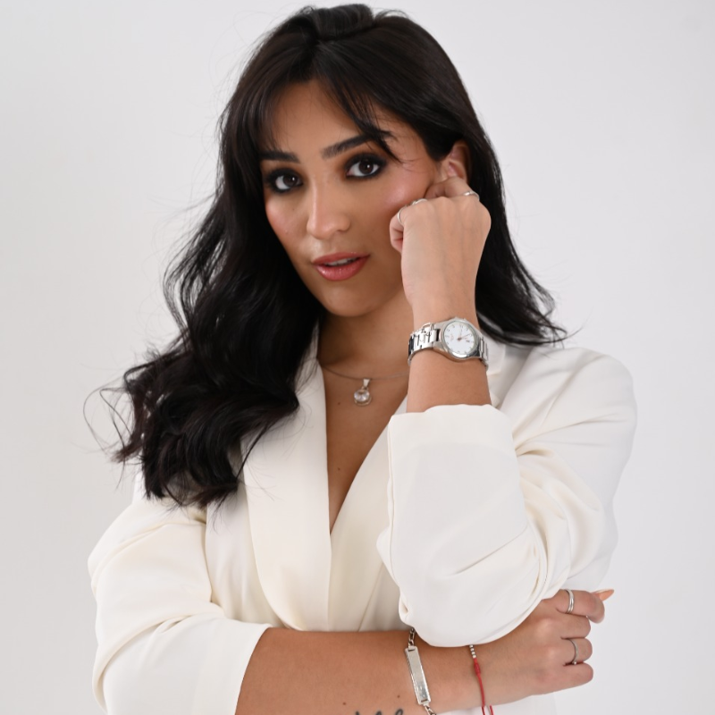 Aby Cares · Lash Artist